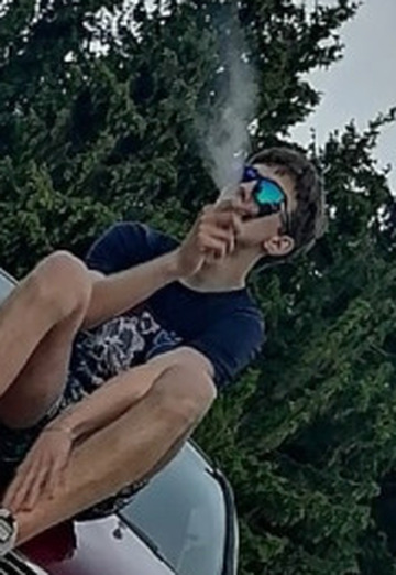 Ivan (@ivan201901) — my photo № 1