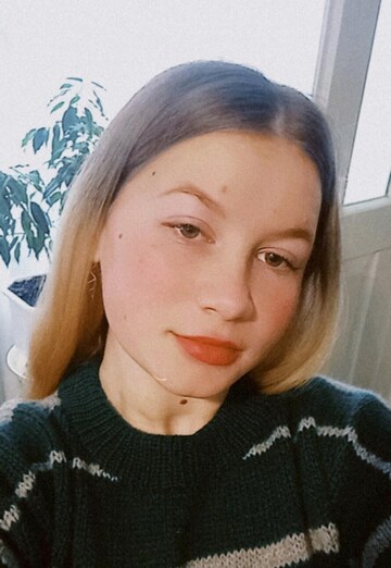 Mi foto- Anastasia, 20 de Ukrainka (@anastasyashadilo)