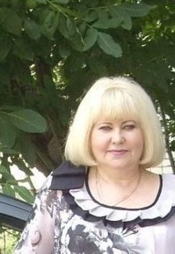 Minha foto - Larisa, 65 de Kremenchuk (@nina43043)