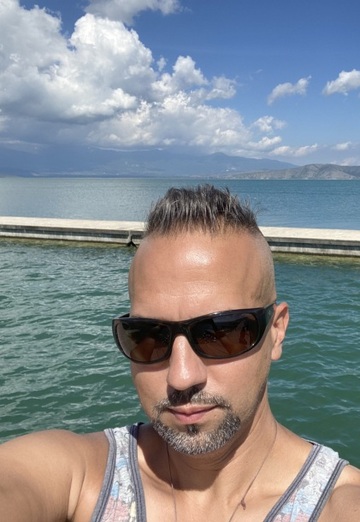 Toni (@toni3351) — my photo № 1