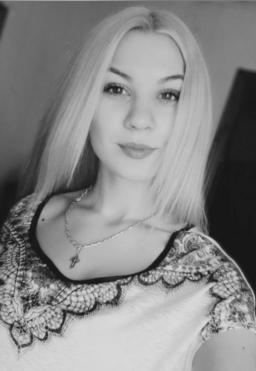 Моя фотография - Юлия, 25 из Миллерово (@uliya111029)