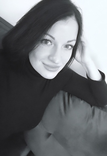 La (@la512) — my photo № 1