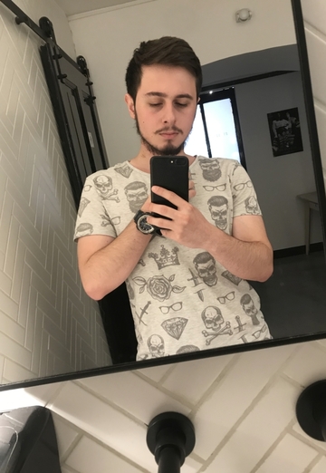 Faig (@faig218) — my photo № 1